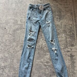 American Eagle Outfitters Light Blue Distressed Skinny Jeans